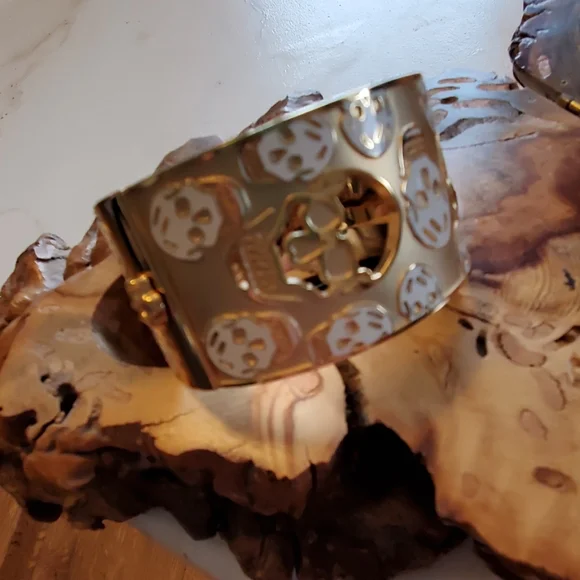 ALEXANDER MCQUEEN - Picture 3 of 10